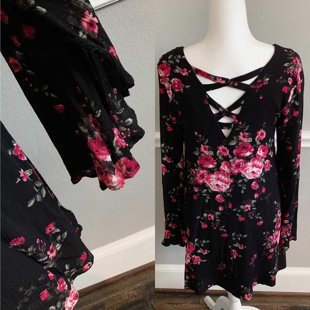 Lulu’s Black Floral Print Shift Dress - Picture 4 of 8